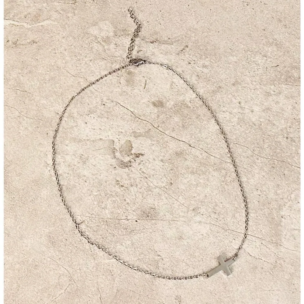 Minimalist Stainless Steel Cross Pendant Necklace - Picture 4 of 6